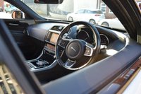 USED 2015 65 JAGUAR XE 3.0 S 4d 335 BHP PAN ROOF / MERIDIAN / 1 OWNER