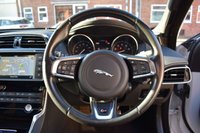 USED 2015 65 JAGUAR XE 3.0 S 4d 335 BHP PAN ROOF / MERIDIAN / 1 OWNER