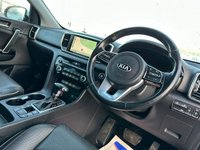 USED 2020 20 KIA SPORTAGE 1.6 CRDI 4 ISG MHEV 5d 135 BHP STUNNING EXAMPLE+INCREDIBLY POPULAR COLOUR+ONLY 1 OWNER FROM NEW+PRIVACY GLASS+FULL PANORAMIC GLASS ROOF+SATELLITE NAVIGATION+PARK ASSIST+CLIMATE CONTROL+19 INCH ALLOY WHEELS+READY TO DRIVE AWAY TODAY!!!!!!!!!!!!!!!!!