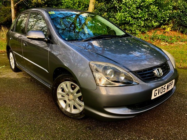 2005 05 Honda Civic  1.6 EXECUTIVE I-VTEC 5d AUTO 110 BHP '1 RETIRED GENTLEMAN FROM NEW'//WITH ONLY 51,000 MILES///FANTASTIC SERVICING X18 SERVICE HISTORY STAMPS//FULL BLACK LEATHER HEATED SEATS//ELECTRIC SUNROOF//ALLOYS//AIRCON
