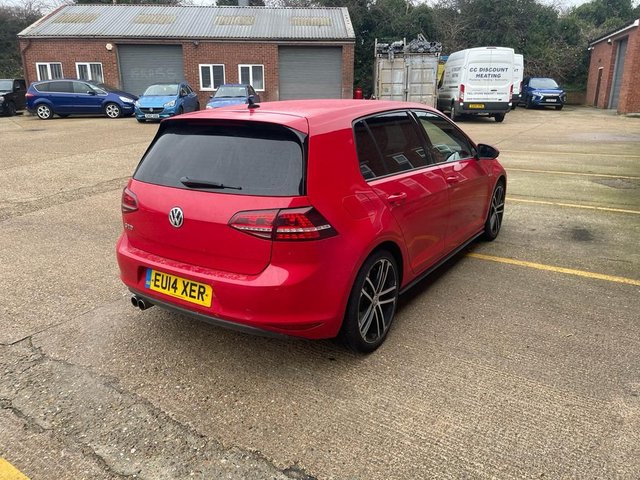 View our VOLKSWAGEN GOLF