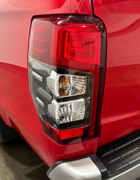 USED 2021 70 MITSUBISHI L200 2.3 DI-D WARRIOR DCB 148 BHP 1 Owner , Low Mileage 34178 Miles, Truckman Top, Apple Play / Android Auto, this vehicle is in stock and OUTSTANDING