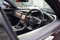 USED 2017 17 JAGUAR XF 3.0 V6 S 4d 296 BHP PAN ROOF / MERIDIAN / MEMORY