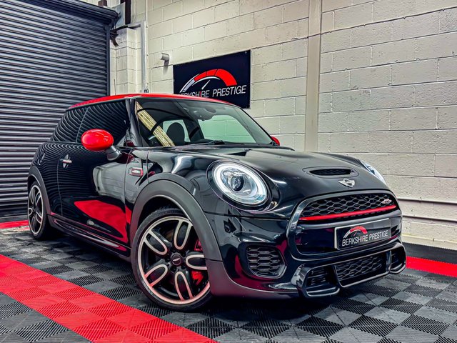 2016 66 MINI Hatch John Cooper Works 2.0 JOHN COOPER WORKS 3d 228 BHP
