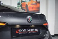 USED 2021 71 ALFA ROMEO GIULIA 2.9 V6 BITURBO QUADRIFOGLIO 4d 503 BHP CARBON CERAMICS & BUCKET SEATS