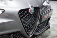 USED 2021 71 ALFA ROMEO GIULIA 2.9 V6 BITURBO QUADRIFOGLIO 4d 503 BHP CARBON CERAMICS & BUCKET SEATS