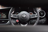 USED 2021 71 ALFA ROMEO GIULIA 2.9 V6 BITURBO QUADRIFOGLIO 4d 503 BHP CARBON CERAMICS & BUCKET SEATS