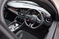 USED 2021 71 ALFA ROMEO GIULIA 2.9 V6 BITURBO QUADRIFOGLIO 4d 503 BHP CARBON CERAMICS & BUCKET SEATS