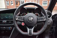 USED 2021 71 ALFA ROMEO GIULIA 2.9 V6 BITURBO QUADRIFOGLIO 4d 503 BHP CARBON CERAMICS & BUCKET SEATS