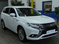 USED 2020 20 MITSUBISHI OUTLANDER 2.4 PHEV DYNAMIC 5d 222 BHP 4WD APP SAT NAV LEATHER REAR VIEW CAMERA 1 OWNER SERVICE HISTORY MITSUBISHI WARRANTY TILL MARCH 2025