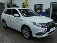 USED 2020 20 MITSUBISHI OUTLANDER 2.4 PHEV DYNAMIC 5d 222 BHP 4WD APP SAT NAV LEATHER REAR VIEW CAMERA 1 OWNER SERVICE HISTORY MITSUBISHI WARRANTY TILL MARCH 2025