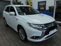 USED 2020 20 MITSUBISHI OUTLANDER 2.4 PHEV DYNAMIC 5d 222 BHP 4WD APP SAT NAV LEATHER REAR VIEW CAMERA 1 OWNER SERVICE HISTORY MITSUBISHI WARRANTY TILL MARCH 2025
