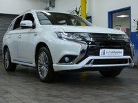 USED 2020 20 MITSUBISHI OUTLANDER 2.4 PHEV DYNAMIC 5d 222 BHP 4WD APP SAT NAV LEATHER REAR VIEW CAMERA 1 OWNER SERVICE HISTORY MITSUBISHI WARRANTY TILL MARCH 2025