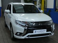 USED 2020 20 MITSUBISHI OUTLANDER 2.4 PHEV DYNAMIC 5d 222 BHP 4WD APP SAT NAV LEATHER REAR VIEW CAMERA 1 OWNER SERVICE HISTORY MITSUBISHI WARRANTY TILL MARCH 2025