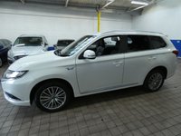USED 2020 20 MITSUBISHI OUTLANDER 2.4 PHEV DYNAMIC 5d 222 BHP 4WD APP SAT NAV LEATHER REAR VIEW CAMERA 1 OWNER SERVICE HISTORY MITSUBISHI WARRANTY TILL MARCH 2025