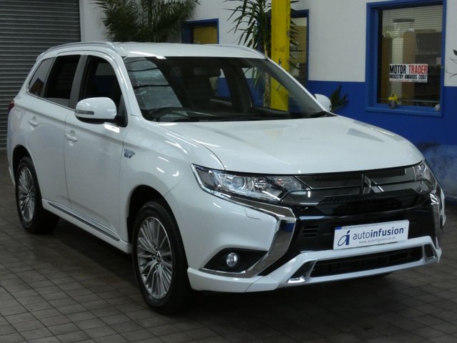 2020 20 Mitsubishi Outlander 2.4 PHEV DYNAMIC 5d 222 BHP