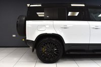 USED 2021 71 LAND ROVER DEFENDER D300 3.0 SE MHEV 5 DOOR **&pound;899 A MONTH WITH &pound;9100 DEPOSIT**