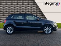 USED 2016 16 VOLKSWAGEN POLO 1.2 SE TSI 5d 89 BHP BLUETOOTH HANDSFREE - AUX INPUT - AIR CONDITIONING - MULTIFUNCTION STEERING WHEEL - ALLOY WHEELS - REMOTE CENTRAL LOCKING