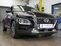 USED 2020 20 HYUNDAI KONA 1.6 GDI PREMIUM SE 5d 140 BHP SAT NAV LEATHER PARKING SENSORS 1 OWNER SERVICE HISTORY HYUNDAI WARRANTY TILL AUG 2025