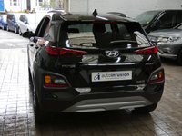 USED 2020 20 HYUNDAI KONA 1.6 GDI PREMIUM SE 5d 140 BHP SAT NAV LEATHER PARKING SENSORS 1 OWNER SERVICE HISTORY HYUNDAI WARRANTY TILL AUG 2025
