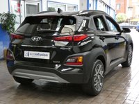 USED 2020 20 HYUNDAI KONA 1.6 GDI PREMIUM SE 5d 140 BHP SAT NAV LEATHER PARKING SENSORS 1 OWNER SERVICE HISTORY HYUNDAI WARRANTY TILL AUG 2025