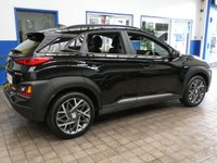 USED 2020 20 HYUNDAI KONA 1.6 GDI PREMIUM SE 5d 140 BHP SAT NAV LEATHER PARKING SENSORS 1 OWNER SERVICE HISTORY HYUNDAI WARRANTY TILL AUG 2025