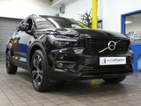 USED 2020 70 VOLVO XC40 2.0 B4 R-DESIGN AWD MHEV 5d 195 BHP STUNNING EXAMPLE SAT NAV PART LEATHER ELECTRIC MEMORY SEATS REAR VIEW CAMERA PARKING SENSORS 1 OWNER SERVICE HISTORY