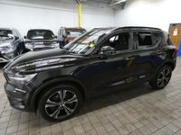 USED 2020 70 VOLVO XC40 2.0 B4 R-DESIGN AWD MHEV 5d 195 BHP STUNNING EXAMPLE SAT NAV PART LEATHER ELECTRIC MEMORY SEATS REAR VIEW CAMERA PARKING SENSORS 1 OWNER SERVICE HISTORY