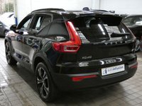 USED 2020 70 VOLVO XC40 2.0 B4 R-DESIGN AWD MHEV 5d 195 BHP STUNNING EXAMPLE SAT NAV PART LEATHER ELECTRIC MEMORY SEATS REAR VIEW CAMERA PARKING SENSORS 1 OWNER SERVICE HISTORY