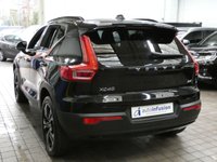 USED 2020 70 VOLVO XC40 2.0 B4 R-DESIGN AWD MHEV 5d 195 BHP STUNNING EXAMPLE SAT NAV PART LEATHER ELECTRIC MEMORY SEATS REAR VIEW CAMERA PARKING SENSORS 1 OWNER SERVICE HISTORY