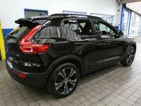 USED 2020 70 VOLVO XC40 2.0 B4 R-DESIGN AWD MHEV 5d 195 BHP STUNNING EXAMPLE SAT NAV PART LEATHER ELECTRIC MEMORY SEATS REAR VIEW CAMERA PARKING SENSORS 1 OWNER SERVICE HISTORY