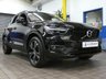USED 2020 70 VOLVO XC40 2.0 B4 R-DESIGN AWD MHEV 5d 195 BHP STUNNING EXAMPLE SAT NAV PART LEATHER ELECTRIC MEMORY SEATS REAR VIEW CAMERA PARKING SENSORS 1 OWNER SERVICE HISTORY
