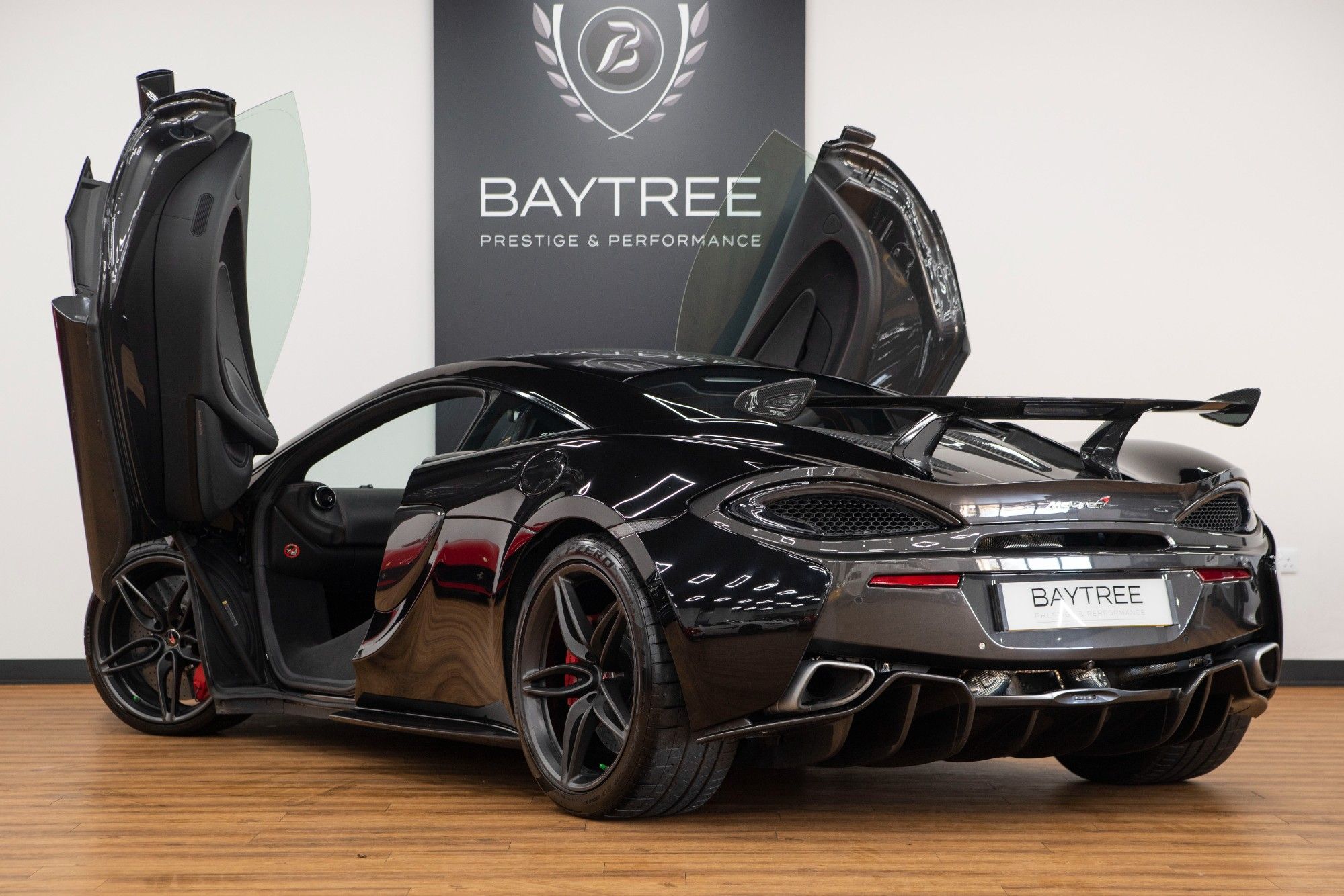USED 2017 17 MCLAREN 570S 3.8 V8 SSG 