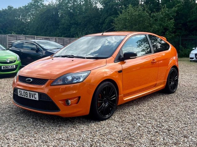2009 09 Ford Focus 2.5 ST-2 3d 223 BHP