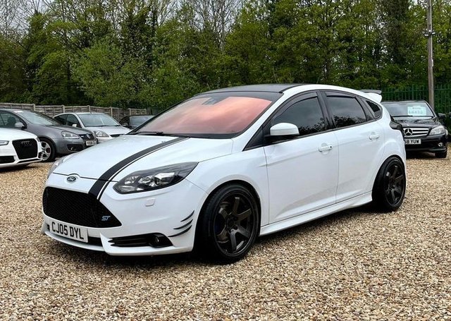 2013 05 Ford Focus 2.0 ST-3 5d 247 BHP