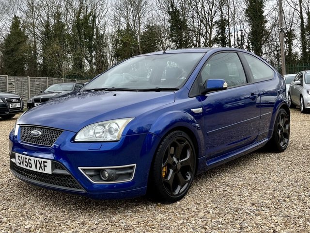 2006 56 Ford Focus 2.5 ST-2 3d 225 BHP