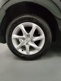 USED 2017 67 PEUGEOT 208 1.2 PURETECH ACTIVE 5d 82 BHP 