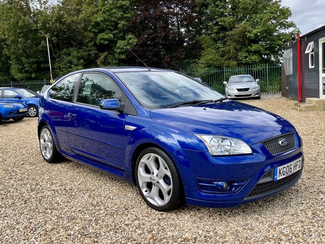 2006 06 Ford Focus 2.5 ST-2 3d 225 BHP