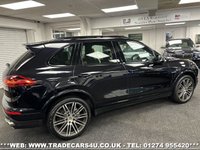 USED 2017 A PORSCHE CAYENNE PORSCHE CAYENNE S 4.2 V8 DIESEL TIPTRONIC S 5d 385 PS ***BIG SPEC*** UK DELIVERY FLAT FEE &pound;175 (SUBJECT TO DEAL) *OVER 100 IMAGES ON OUR WEBSITE*BESPOKE FINANCE ARRANGED*PART EXCHANGE WELCOME*ALL VEHICLES HPI CLEAR