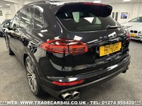 USED 2017 A PORSCHE CAYENNE PORSCHE CAYENNE S 4.2 V8 DIESEL TIPTRONIC S 5d 385 PS ***BIG SPEC*** UK DELIVERY FLAT FEE &pound;175 (SUBJECT TO DEAL) *OVER 100 IMAGES ON OUR WEBSITE*BESPOKE FINANCE ARRANGED*PART EXCHANGE WELCOME*ALL VEHICLES HPI CLEAR