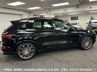 USED 2017 A PORSCHE CAYENNE PORSCHE CAYENNE S 4.2 V8 DIESEL TIPTRONIC S 5d 385 PS ***BIG SPEC*** UK DELIVERY FLAT FEE &pound;175 (SUBJECT TO DEAL) *OVER 100 IMAGES ON OUR WEBSITE*BESPOKE FINANCE ARRANGED*PART EXCHANGE WELCOME*ALL VEHICLES HPI CLEAR