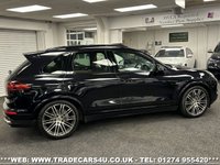 USED 2017 A PORSCHE CAYENNE PORSCHE CAYENNE S 4.2 V8 DIESEL TIPTRONIC S 5d 385 PS ***BIG SPEC*** UK DELIVERY FLAT FEE &pound;175 (SUBJECT TO DEAL) *OVER 100 IMAGES ON OUR WEBSITE*BESPOKE FINANCE ARRANGED*PART EXCHANGE WELCOME*ALL VEHICLES HPI CLEAR