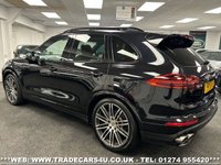 USED 2017 A PORSCHE CAYENNE PORSCHE CAYENNE S 4.2 V8 DIESEL TIPTRONIC S 5d 385 PS ***BIG SPEC*** UK DELIVERY FLAT FEE &pound;175 (SUBJECT TO DEAL) *OVER 100 IMAGES ON OUR WEBSITE*BESPOKE FINANCE ARRANGED*PART EXCHANGE WELCOME*ALL VEHICLES HPI CLEAR