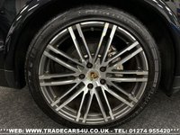 USED 2017 A PORSCHE CAYENNE PORSCHE CAYENNE S 4.2 V8 DIESEL TIPTRONIC S 5d 385 PS ***BIG SPEC*** UK DELIVERY FLAT FEE &pound;175 (SUBJECT TO DEAL) *OVER 100 IMAGES ON OUR WEBSITE*BESPOKE FINANCE ARRANGED*PART EXCHANGE WELCOME*ALL VEHICLES HPI CLEAR