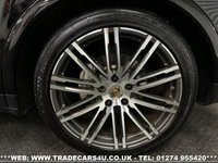 USED 2017 A PORSCHE CAYENNE PORSCHE CAYENNE S 4.2 V8 DIESEL TIPTRONIC S 5d 385 PS ***BIG SPEC*** UK DELIVERY FLAT FEE &pound;175 (SUBJECT TO DEAL) *OVER 100 IMAGES ON OUR WEBSITE*BESPOKE FINANCE ARRANGED*PART EXCHANGE WELCOME*ALL VEHICLES HPI CLEAR