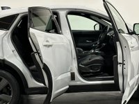 USED 2019 69 JAGUAR E-PACE 2.0 CHEQUERED FLAG 5d 178 BHP Striking Yulong White AWD Chequerd Flag Edition, High Specification, Panoramic Glass Roof, Full Leather Sports Seats Red Stitching, Navigation Media ,