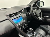 USED 2019 69 JAGUAR E-PACE 2.0 CHEQUERED FLAG 5d 178 BHP Striking Yulong White AWD Chequerd Flag Edition, High Specification, Panoramic Glass Roof, Full Leather Sports Seats Red Stitching, Navigation Media ,