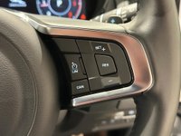 USED 2019 69 JAGUAR E-PACE 2.0 CHEQUERED FLAG 5d 178 BHP Striking Yulong White AWD Chequerd Flag Edition, High Specification, Panoramic Glass Roof, Full Leather Sports Seats Red Stitching, Navigation Media ,