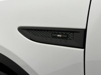 USED 2019 69 JAGUAR E-PACE 2.0 CHEQUERED FLAG 5d 178 BHP Striking Yulong White AWD Chequerd Flag Edition, High Specification, Panoramic Glass Roof, Full Leather Sports Seats Red Stitching, Navigation Media ,