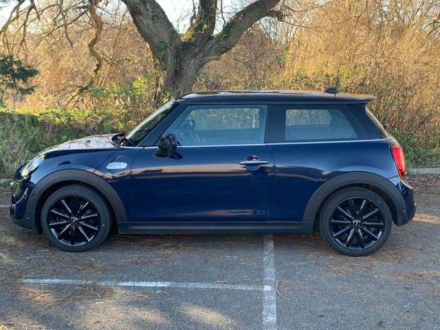 View our MINI HATCH COOPER